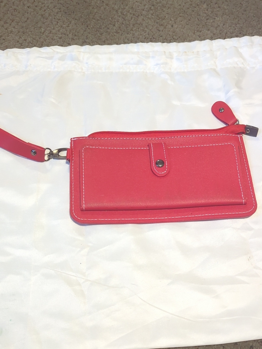 Red Women's Wristlet Wallet - Sleek Everyday Clutch